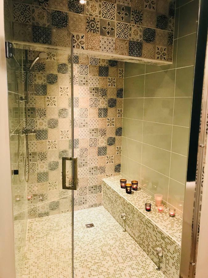 Appart Loft Hammam Privatif Apartment Nimes Exterior photo